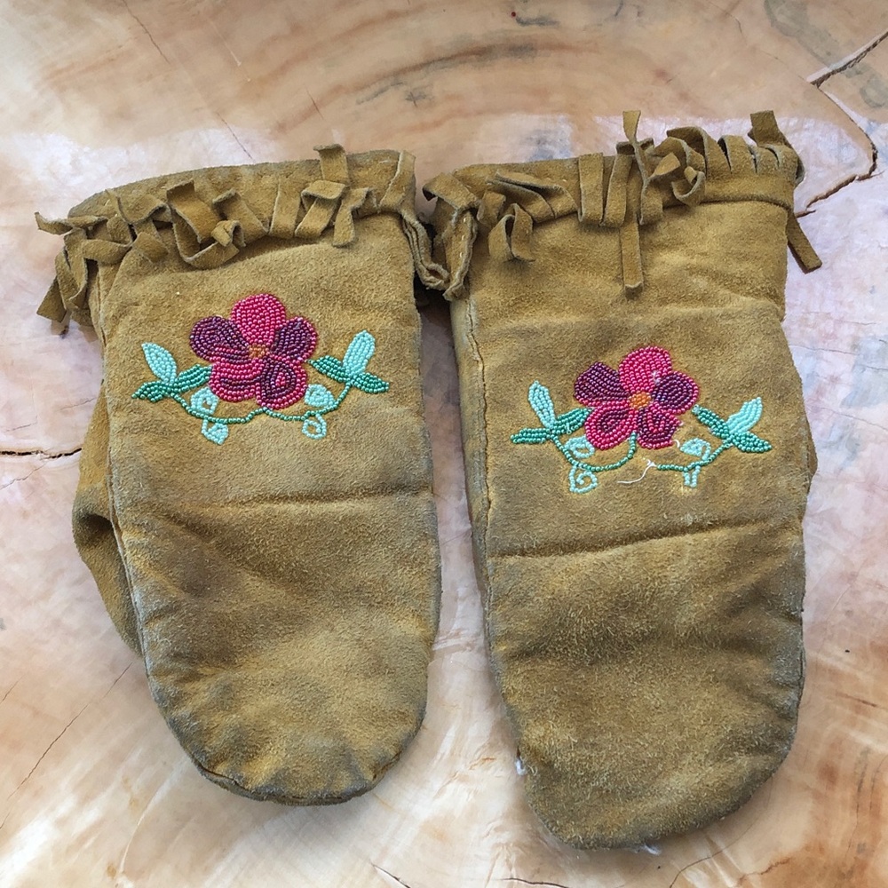 Hand Crafted Indigenous Floral Beaded Fringe mittens sherpa lined